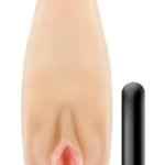 M Soft And Wet Natasha masturbator s vibracijom od mekanog X5 Plus TPE materijala, bež boje, duljine 17,7 cm, s teksturiranim kanalom, otvorenim krajem, lubrikacijom koja se aktivira vodom i bullet vibratorom